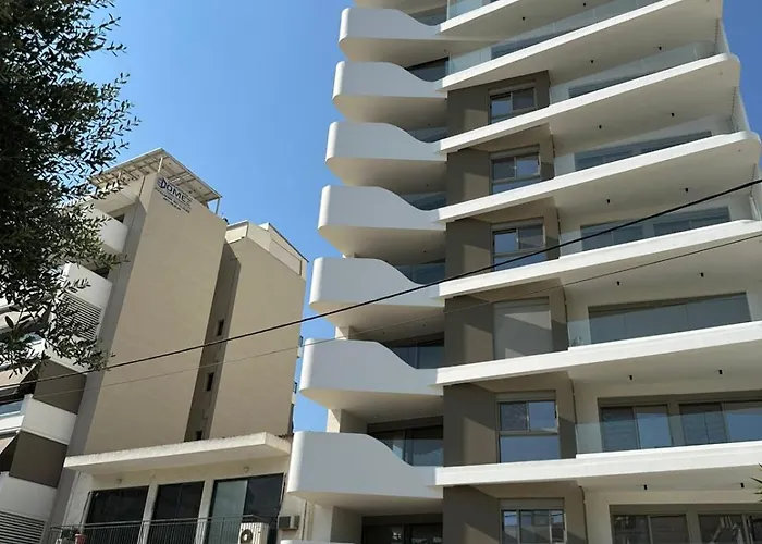 Niarchos Elegant Maisonette